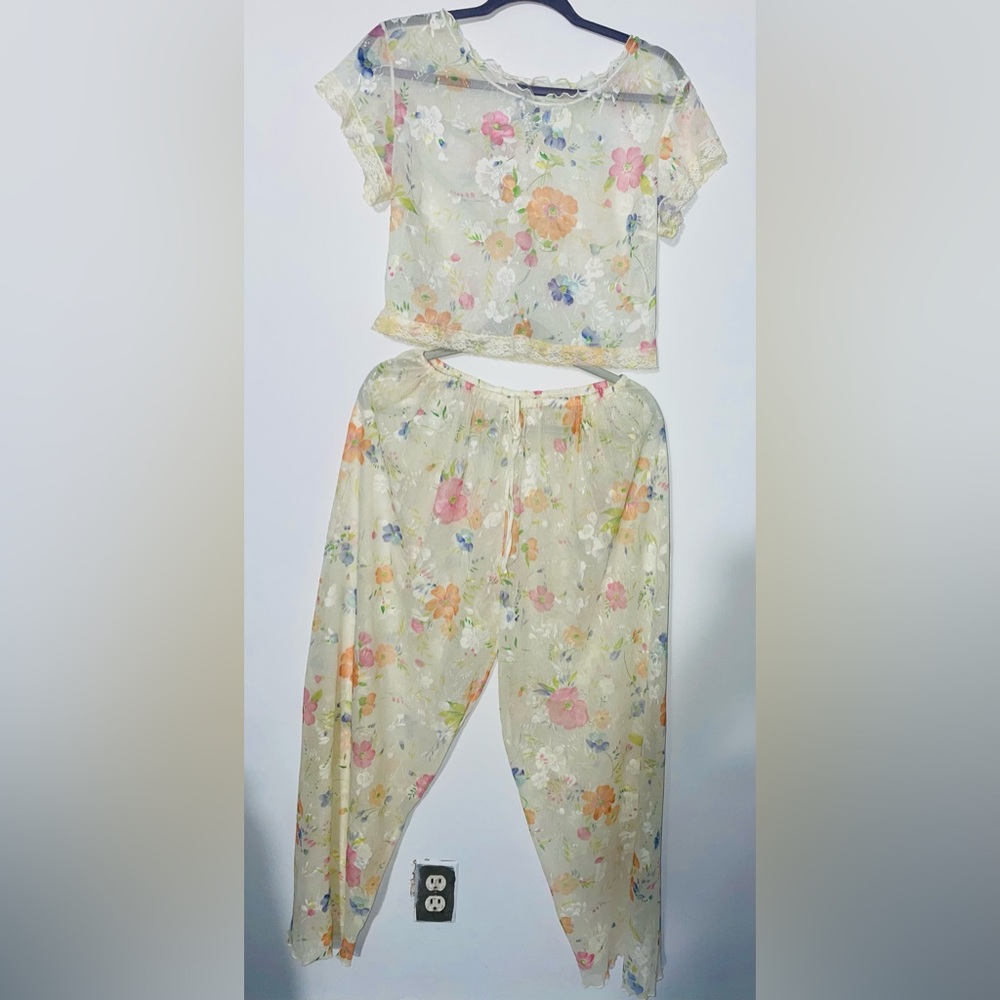Vintage Victoria’s Secret sheer floral mesh set cover up size medium